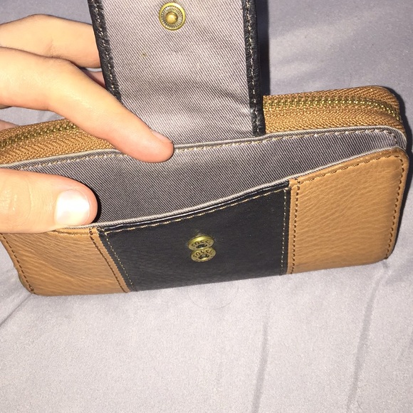 FOSSIL WALLET - Picture 4 of 4